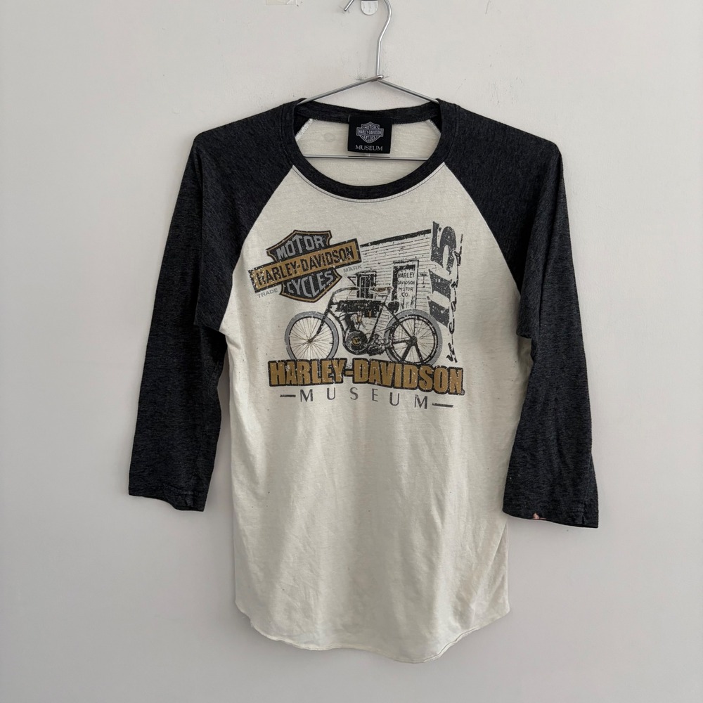 Harley Davidson Museum 115 Years Raglan Baseball Tee Cream Gray Small